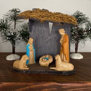 Vintage 1960s small nativity scene